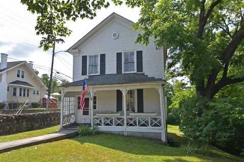 114 Drewery Ave, White Sulphur Springs, WV 24986