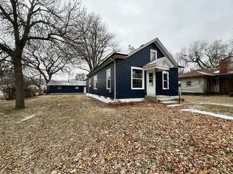 1439 Illinois Ave SW, Huron, SD 57350