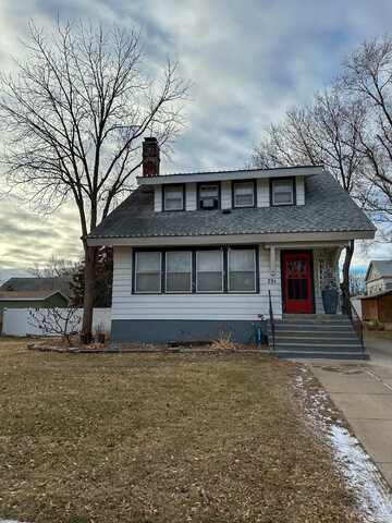 751 Kansas Ave SE, Huron, SD 57350