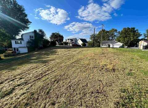 West Pea Ridge Road, Huntington, WV 25705