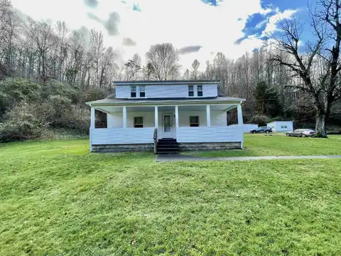 1521 Big Creek Road, Wayne, WV 25570