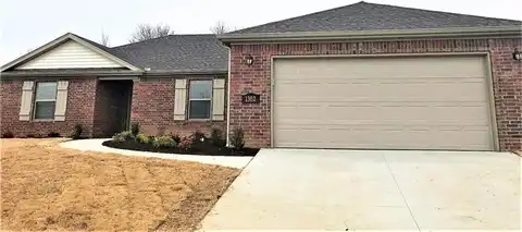 1302 Eagle CT, Gravette, AR 72736