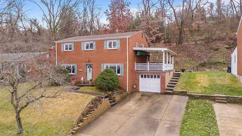 1301 Grouse Dr, Sackett, PA 15243