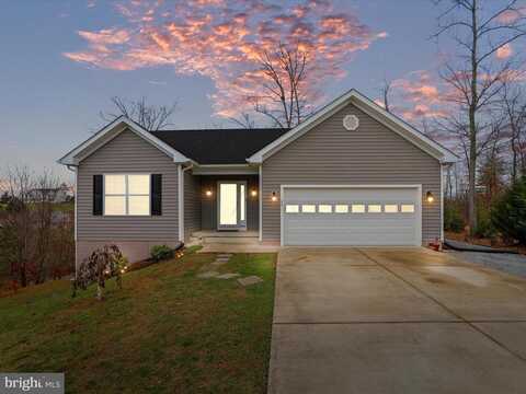 64 BACON CT W, HEDGESVILLE, WV 25427