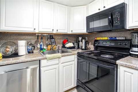 200 172nd St, Sunny Isles Beach, FL 33160