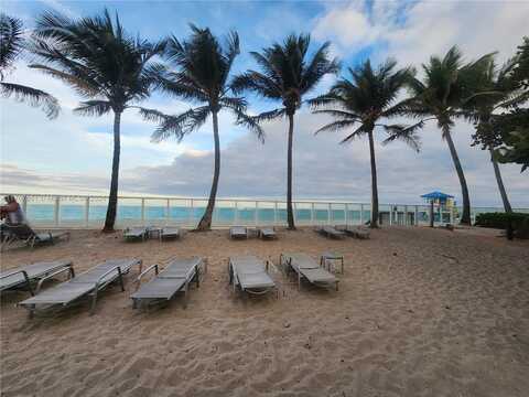 3000 S Ocean Dr, Hollywood, FL 33019