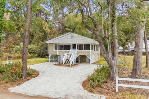 137 Whipporwill Dr, Pawleys Island, SC 29585