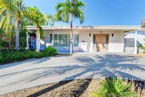825 Harrison St, Hollywood, FL 33019
