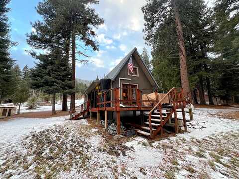 502 Micki Road, Cascade, ID 83611