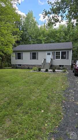 1321 Sleepy Hollow Road, Athens, NY 12015