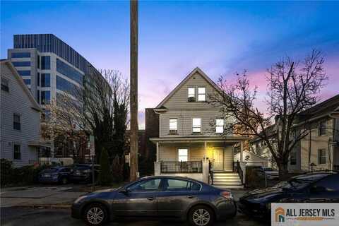 2 High Street, New Brunswick, NJ 08901