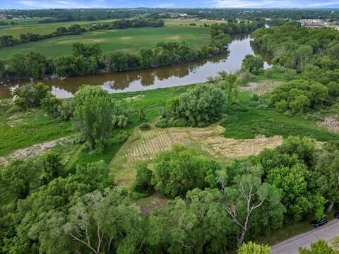 N8815 Jefferson Rd, Watertown, WI 53094