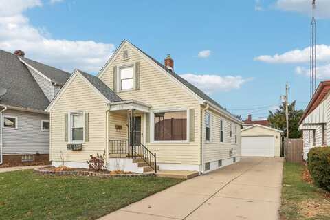 2416 Arlington Ave, Racine, WI 53403