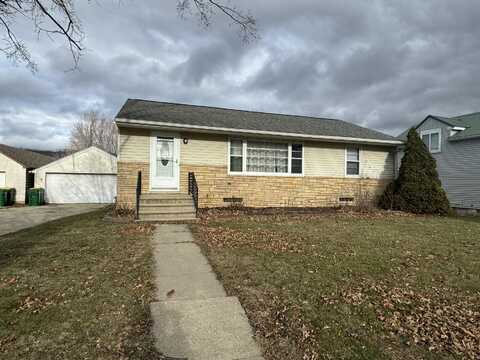 521 Cedar St, Houston, MN 55943