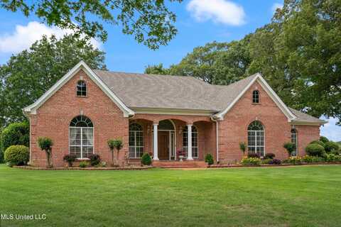 1269 Swinging Gate Cove, Hernando, MS 38632