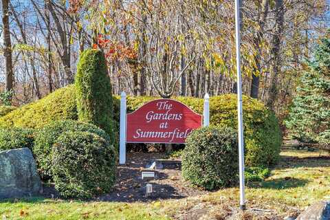 163 Summerfield Gardens, Shelton, CT 06484