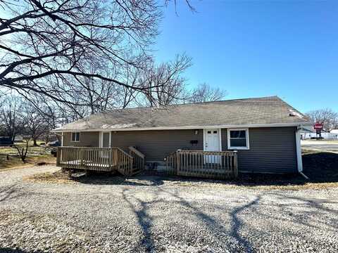 516 W Summit Street, Winterset, IA 50273