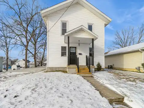 121 W 10th Street N, Newton, IA 50208