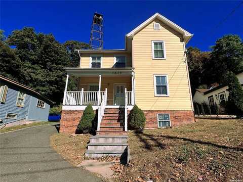 1649 Northern Blvd, Roslyn, NY 11576