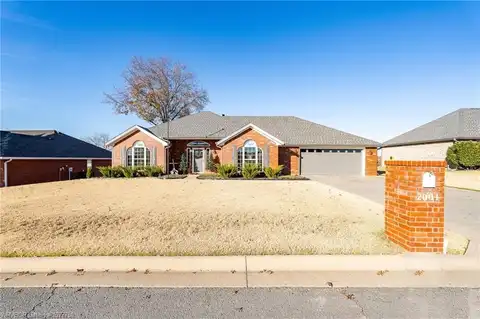 2001 Winterpark DR, Sallisaw, OK 74955