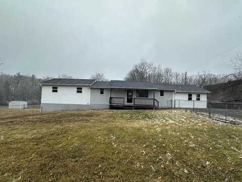 763 Hinton Rd, WHITE OAK, WV 25989