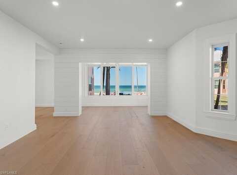 2401 Gulf Shore, NAPLES, FL 34103