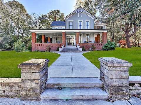 7 Alabama Street, Cave Spring, GA 30124