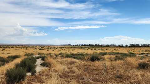 E 70 Street Vic Ave, Lancaster, CA 93534