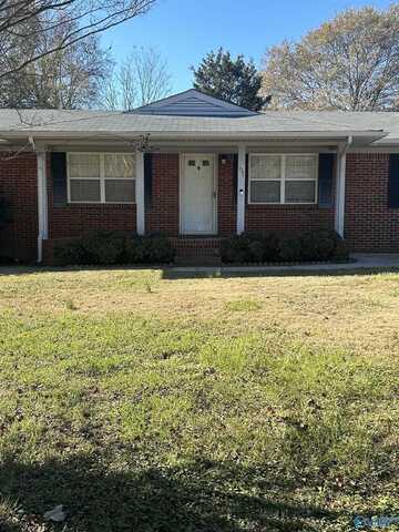 1031 SW Miss Annies Drive, Jacksonville, AL 36265