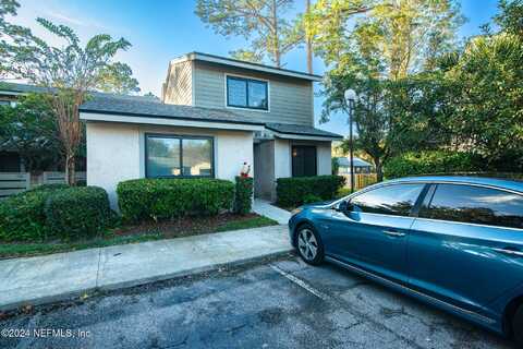 7701 BAYMEADOWS Circle W, Jacksonville, FL 32256