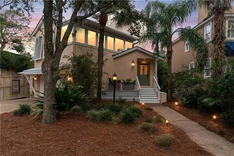 102 Mews Circle, Saint Simons Island, GA 31522