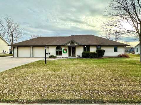 1809 Bass Rd, Grand Island, NE 68801