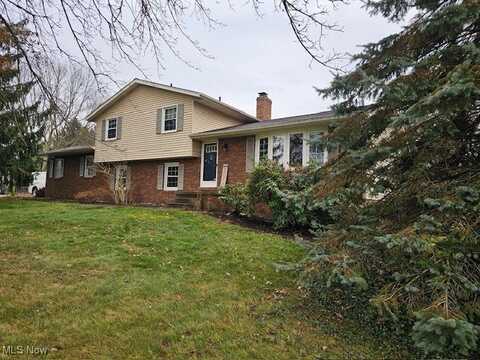 3120 Lake Center Street NW, Uniontown, OH 44685