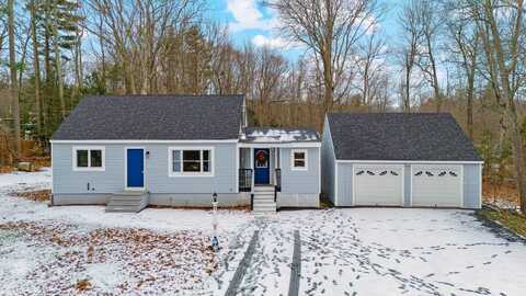 7 Merrick Road, Raymond, NH 03077