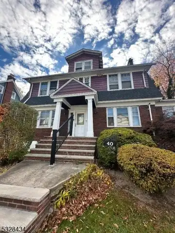 36-40 Netherwood Pl, Newark, NJ 07106