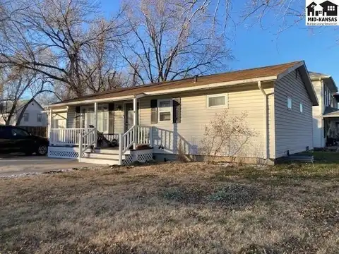 219 E Avenue D, McPherson, KS 67460