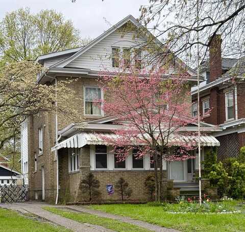 521 9th Avenue, Huntington, WV 25701