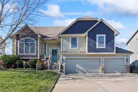 2218 SW Feather Ridge Road, Lees Summit, MO 64082