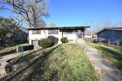 6910 78th Street, Kansas City, MO 64152