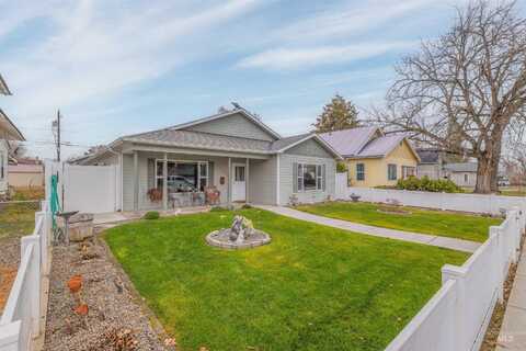 1210 6th St, Clarkston, WA 99403