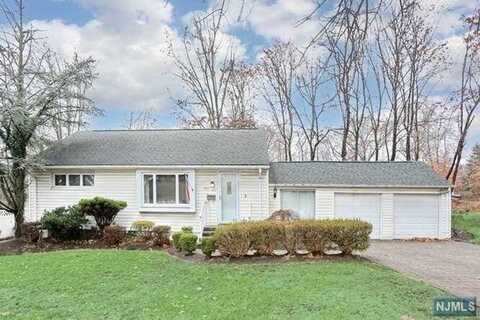 682 Sycamore Street, Paramus, NJ 07652