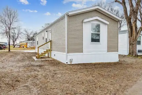 1214 Roseport Rd, Wathena, KS 66090