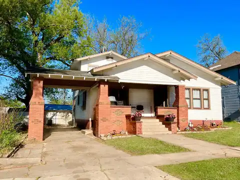 207 S Barnes St, Tonkawa, OK 74653