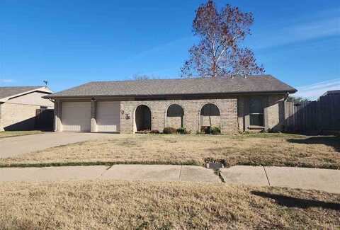 303 NE 48TH ST, LAWTON, OK 73507