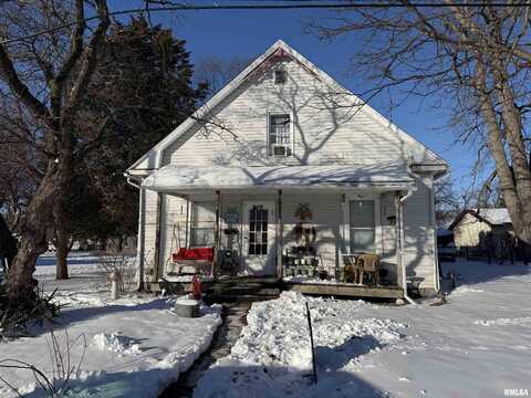 522 W SOUTH, Girard, IL 62640