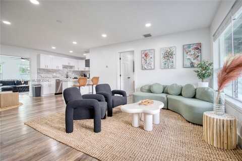1772 SW 43rd Ave, Fort Lauderdale, FL 33317