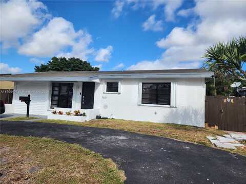 7551 Polk St, Hollywood, FL 33024