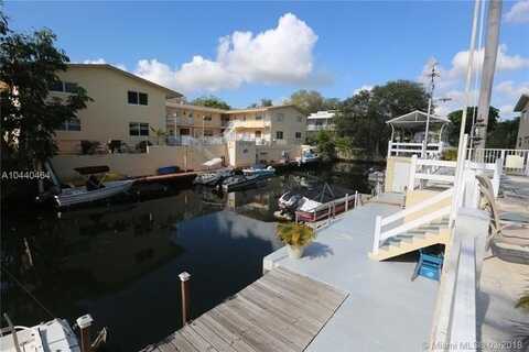 1820 Venice Park Dr, North Miami, FL 33181