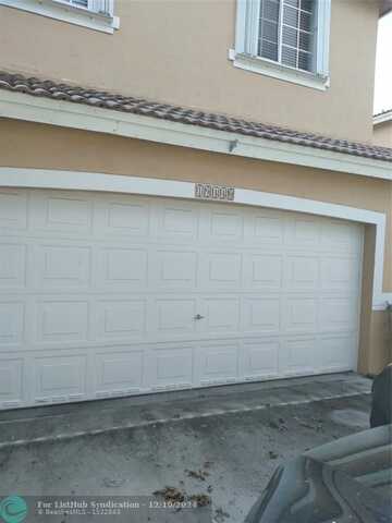 19440 2nd, Pembroke Pines, FL 33029