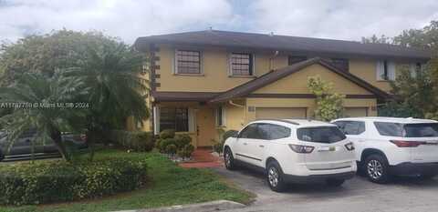 1091 NE 209th Ter, Miami, FL 33179